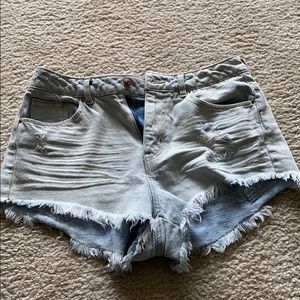 Cute light colored shorts